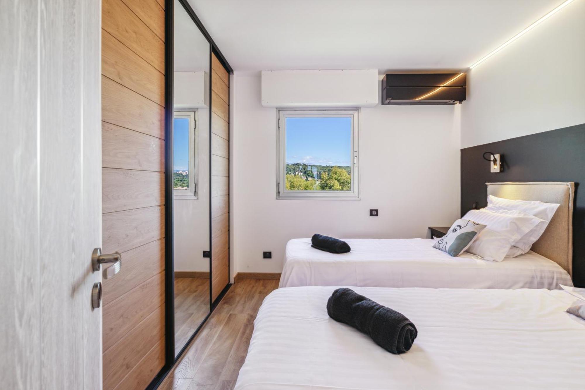 Duplex Villa Les Pins 89M2 Et Terrasse 30M2 Антиб Екстериор снимка