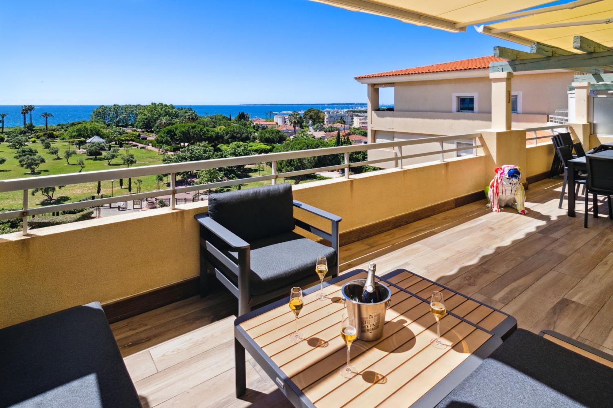 Duplex Villa Les Pins 89M2 Et Terrasse 30M2 Антиб Екстериор снимка